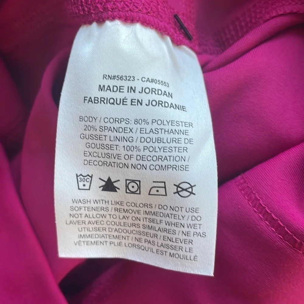 Brand New Nike Yoga Women's High-Waisted 7/8 Leggings Tight Fit Training Berry